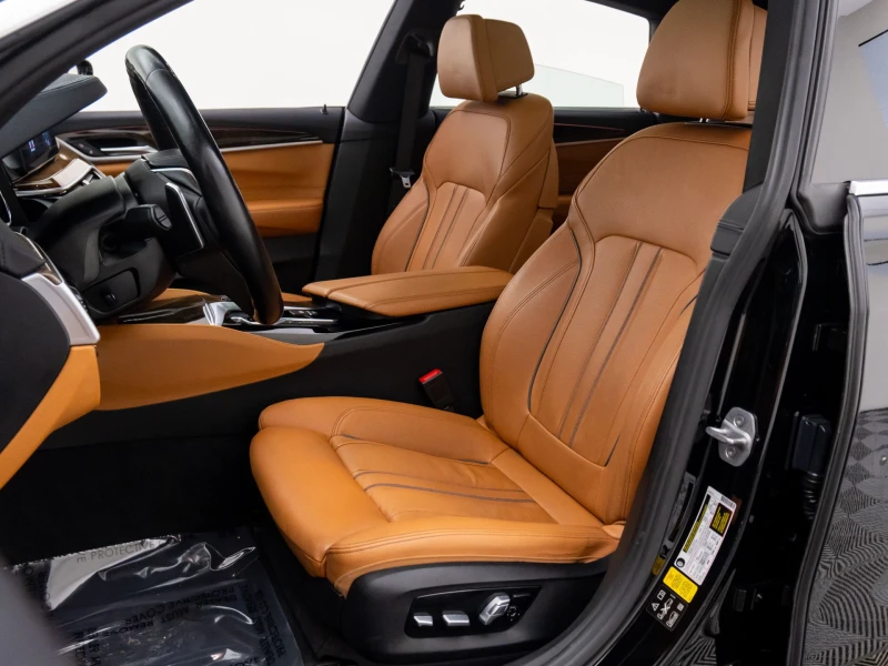 BMW 640 Gran Turismo i xDrive, снимка 11 - Автомобили и джипове - 53404087