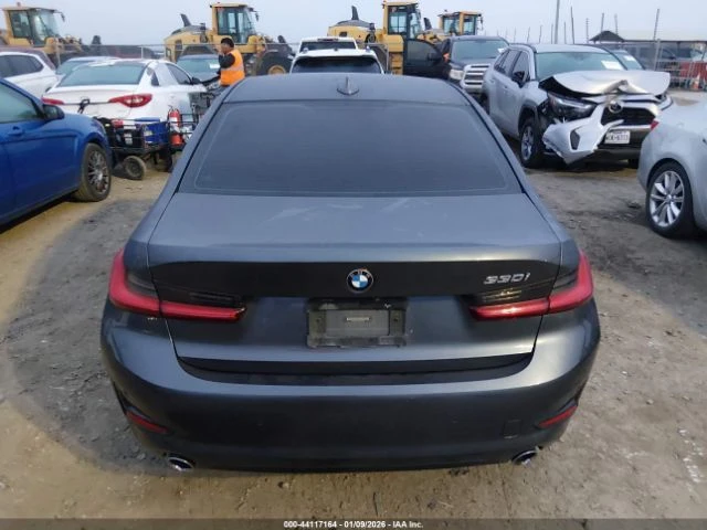 BMW 330 ДИГИТАЛНО* ТАБЛО KEYLESS* , снимка 11 - Автомобили и джипове - 53699049