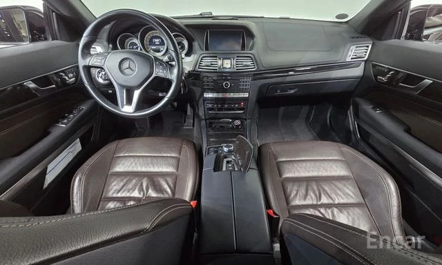 Mercedes-Benz E 400 * КОЖА* ПОДГРЕВ* ОБДУХВАНЕ* КАМЕРА* , снимка 6 - Автомобили и джипове - 54426446