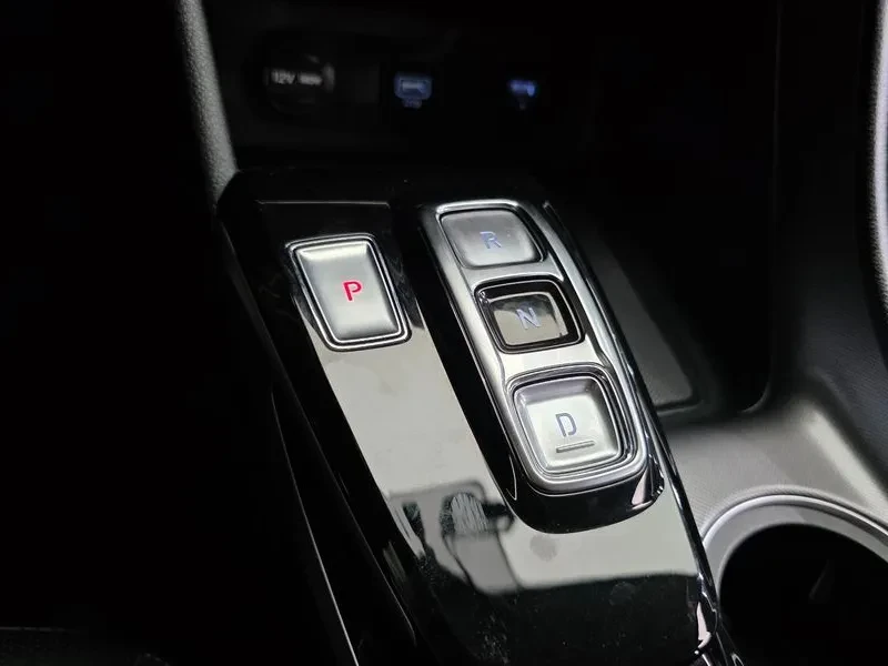Hyundai Sonata 2.0 LPG - САМО 30% АВАНС, снимка 9 - Автомобили и джипове - 56562860