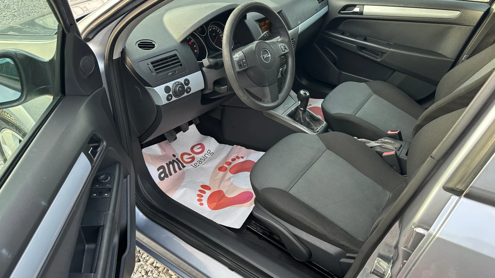 Opel Astra 1.4i  90 kc климатик Италия - изображение 7