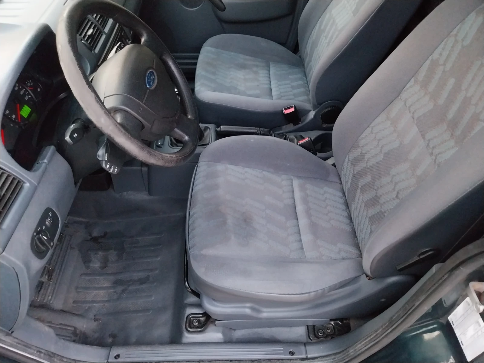 Ford Connect T 200 - изображение 9