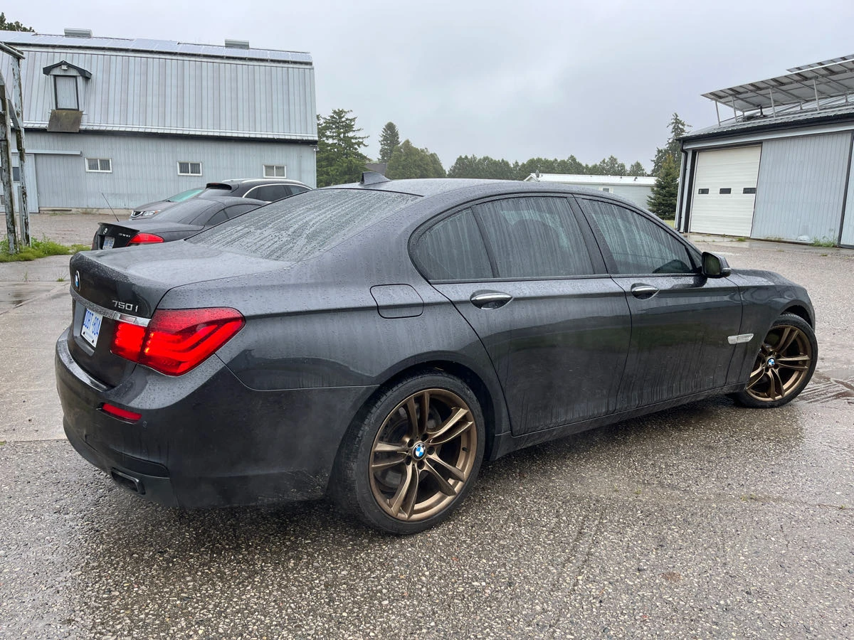 BMW 750 * 4dr Sdn xDrive AWD* * АвтоКредит*  - изображение 3