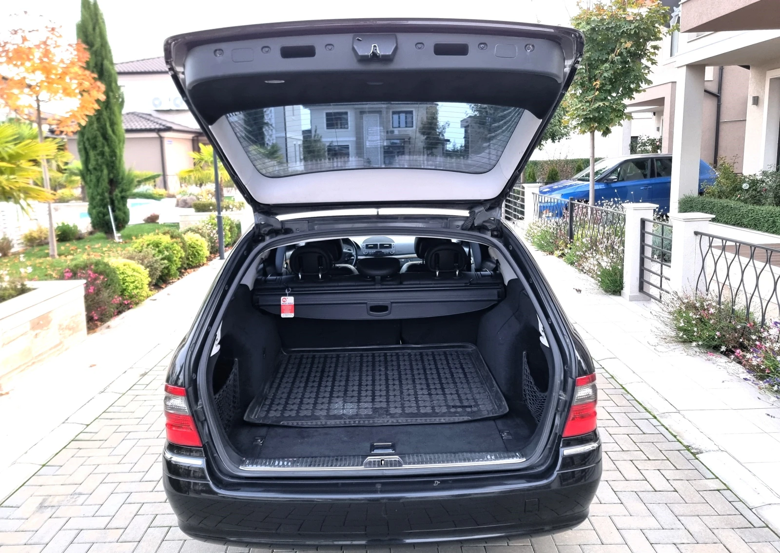 Mercedes-Benz E 280 CDi EVO AVANTGARDE, снимка 11 - Автомобили и джипове - 54567786