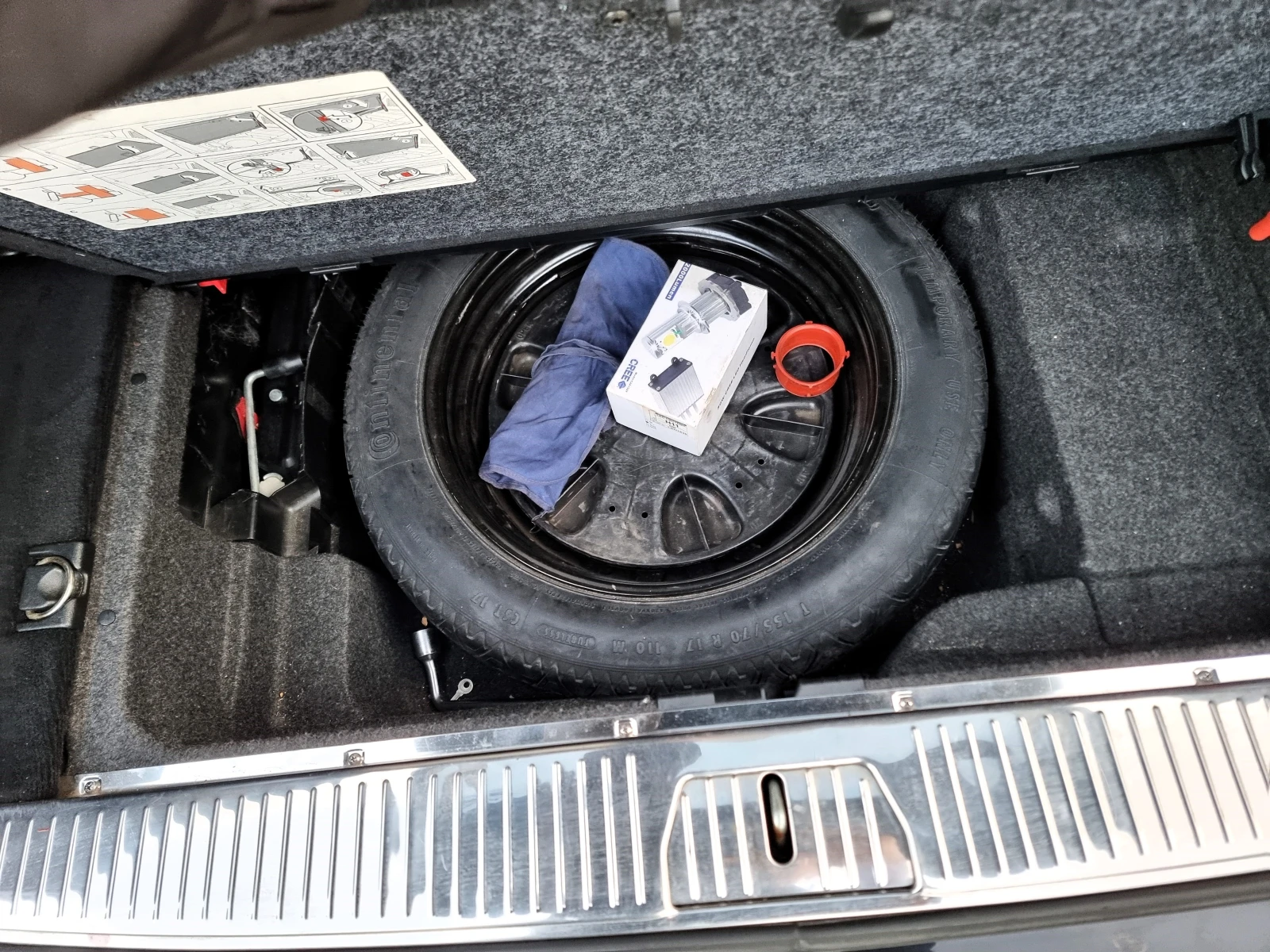 Mercedes-Benz E 280 CDi EVO AVANTGARDE, снимка 12 - Автомобили и джипове - 54567786