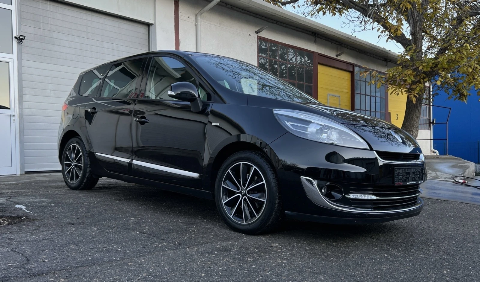 Renault Scenic 1.5DCI 6+ 1 BOSE - изображение 2