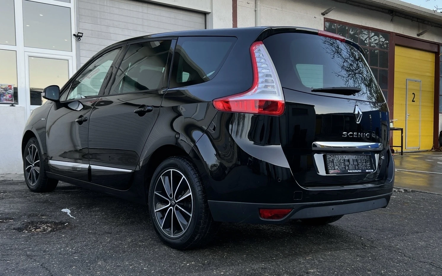 Renault Scenic 1.5DCI 6+ 1 BOSE - изображение 3