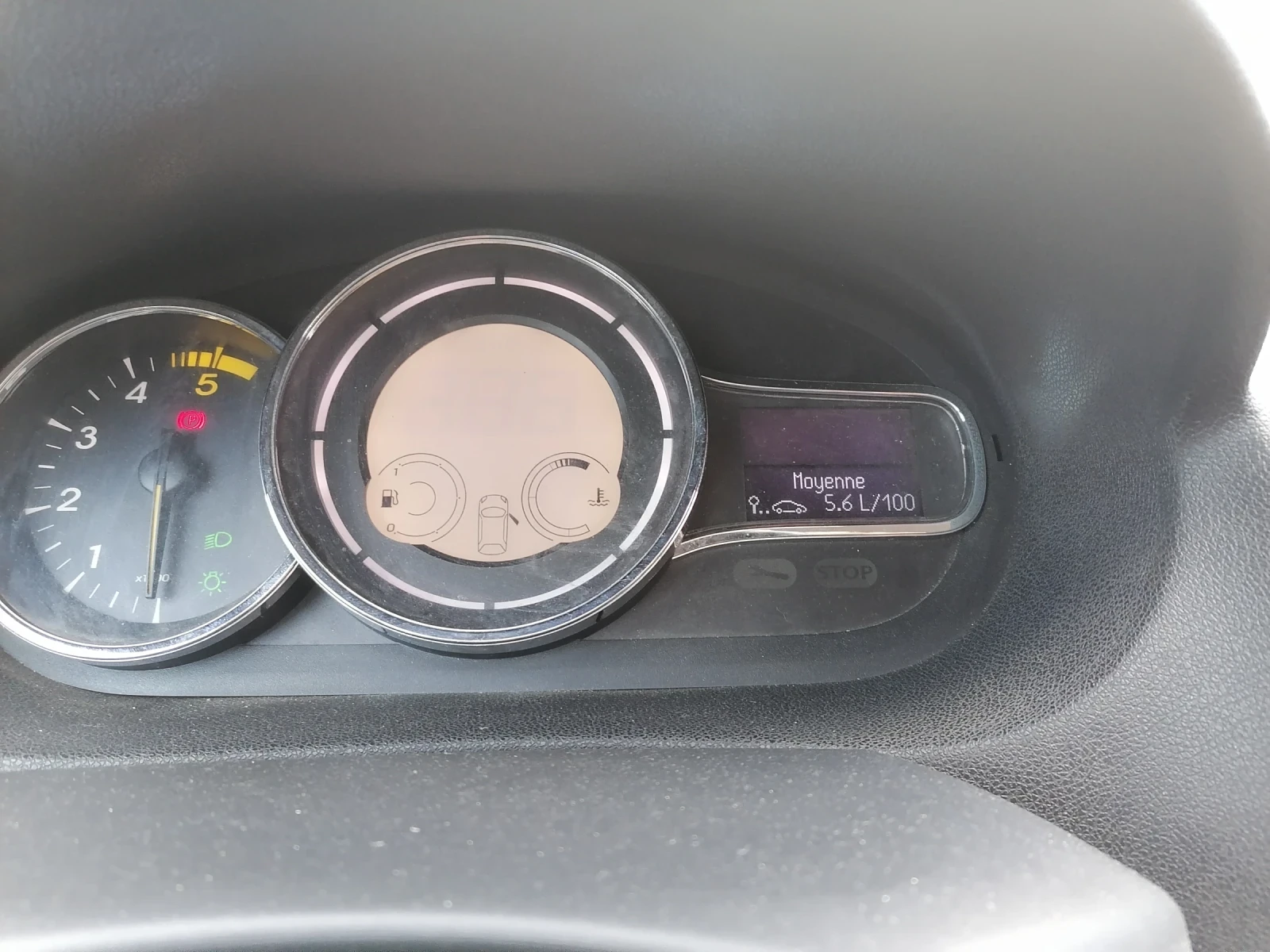 Renault Megane, снимка 6 - Автомобили и джипове - 55965086