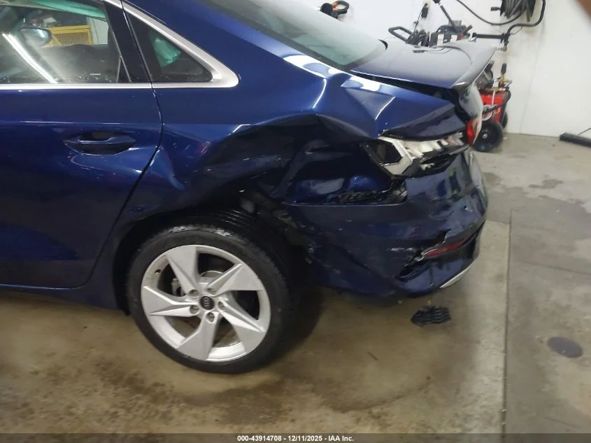 Audi A3 2.0L I-4 DI, DOHC, VVT, TURBO, 201HP Front Wheel | Mobile.bg � ����������� 11