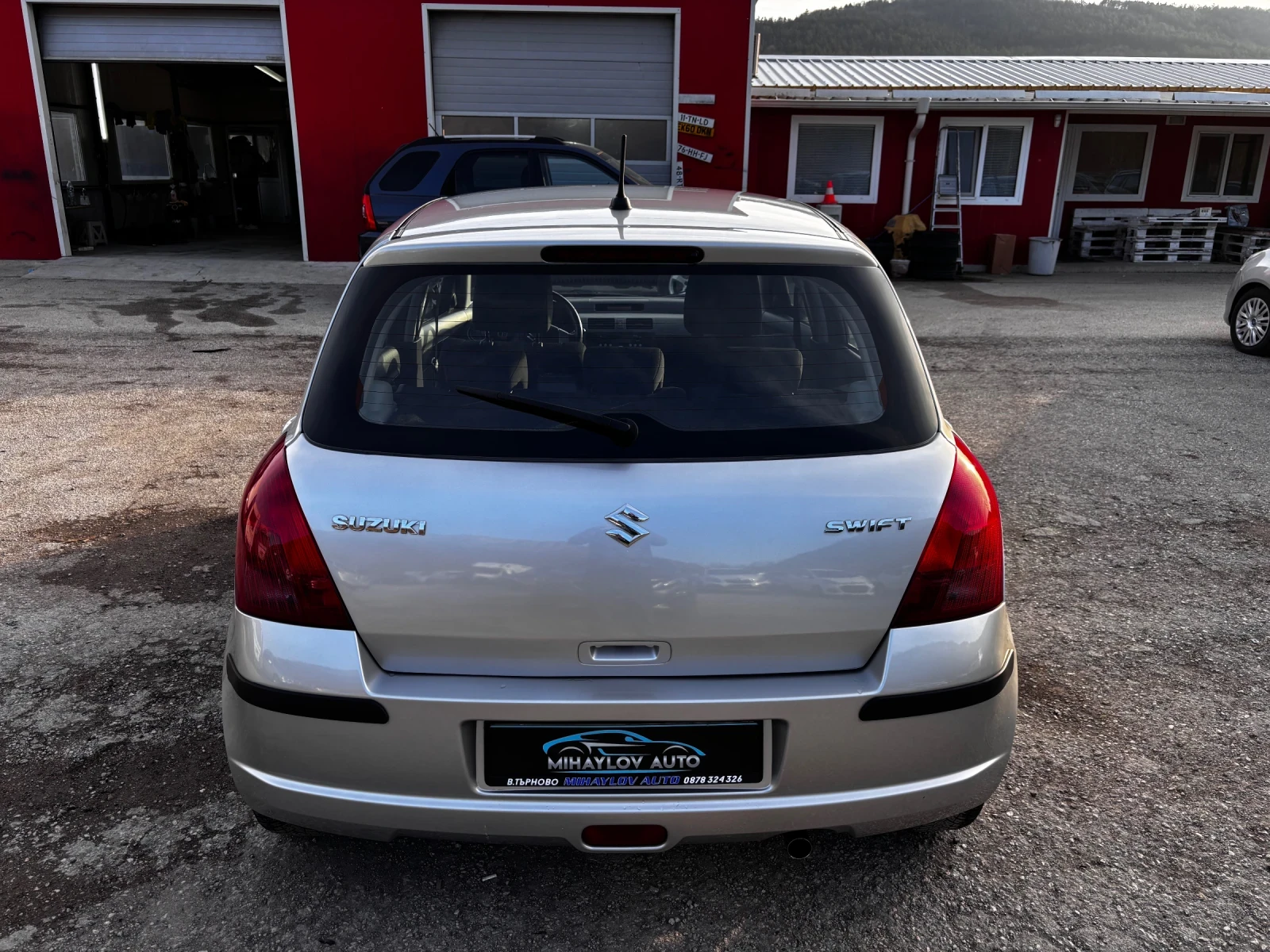 Suzuki Swift 1.3i KLIMATIK/НОВ ВНОС - изображение 4