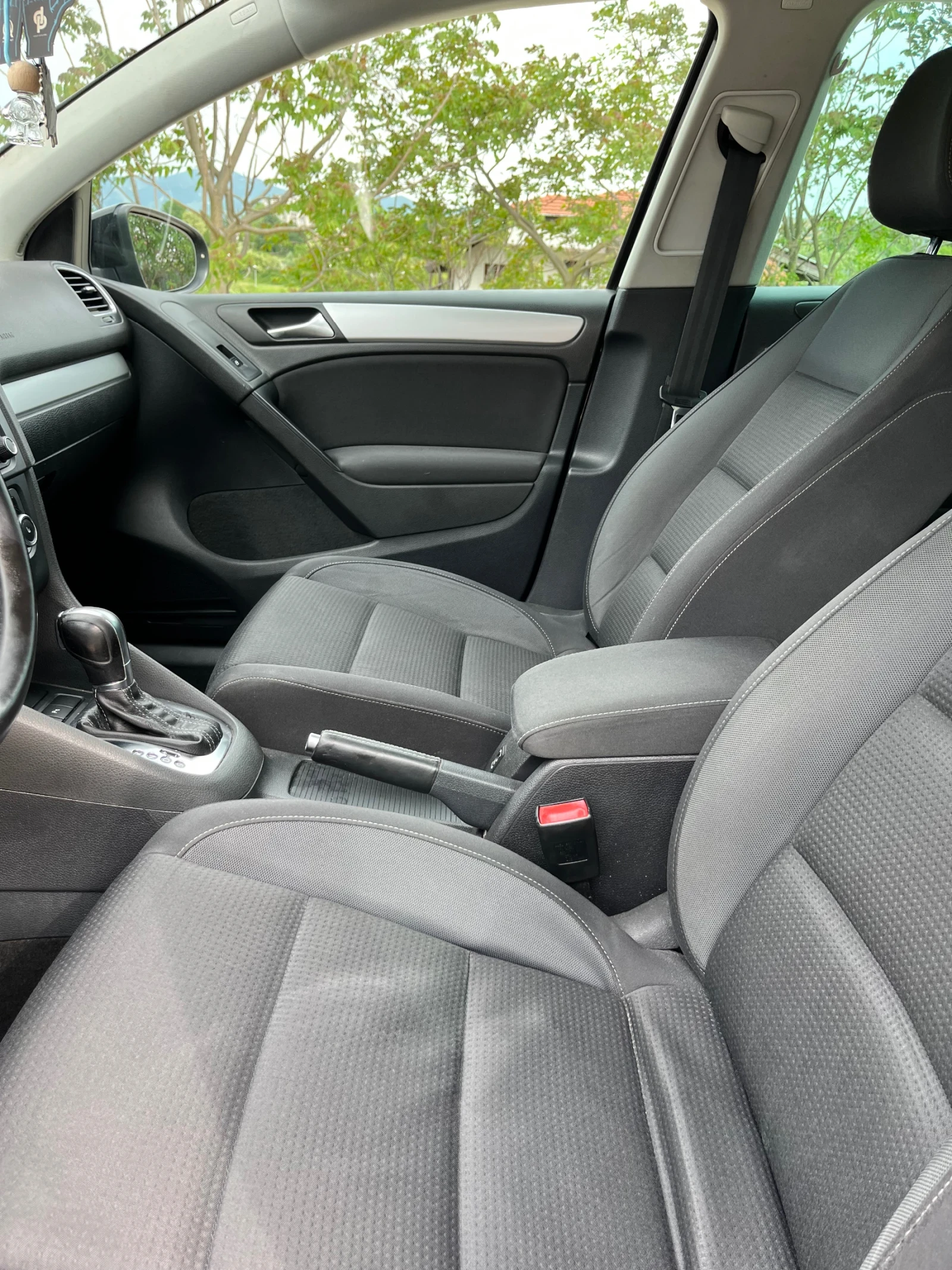 VW Golf, снимка 8 - Автомобили и джипове - 53831645