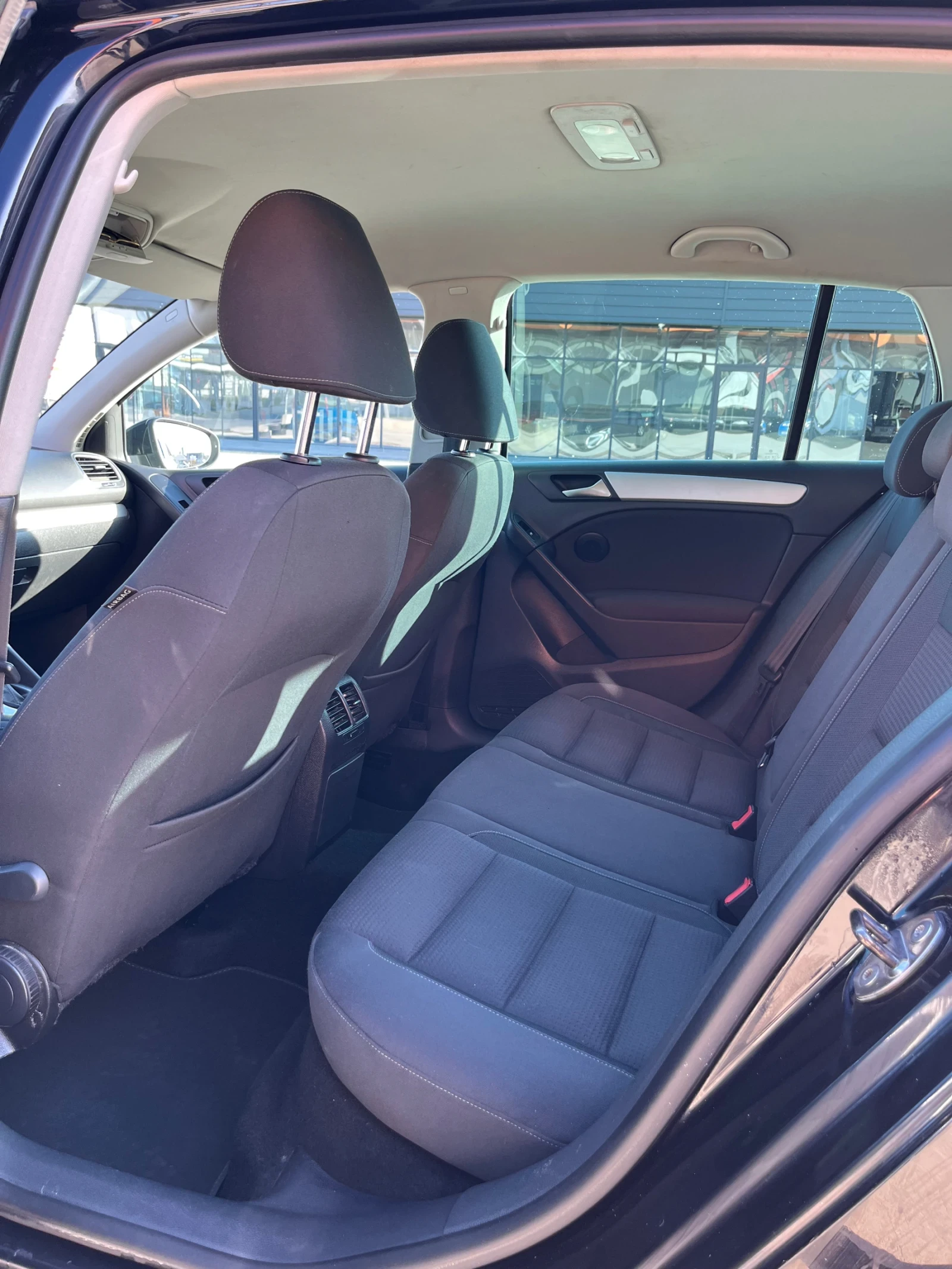 VW Golf, снимка 10 - Автомобили и джипове - 53831645