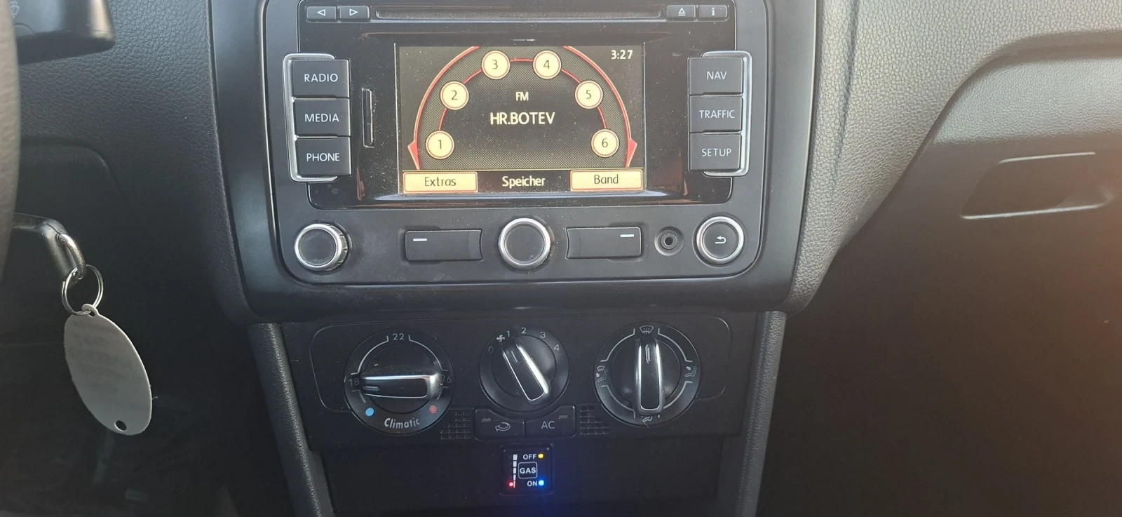 VW Polo 1, 4 БЕНЗИН/ГАЗ, снимка 10 - Автомобили и джипове - 53981460