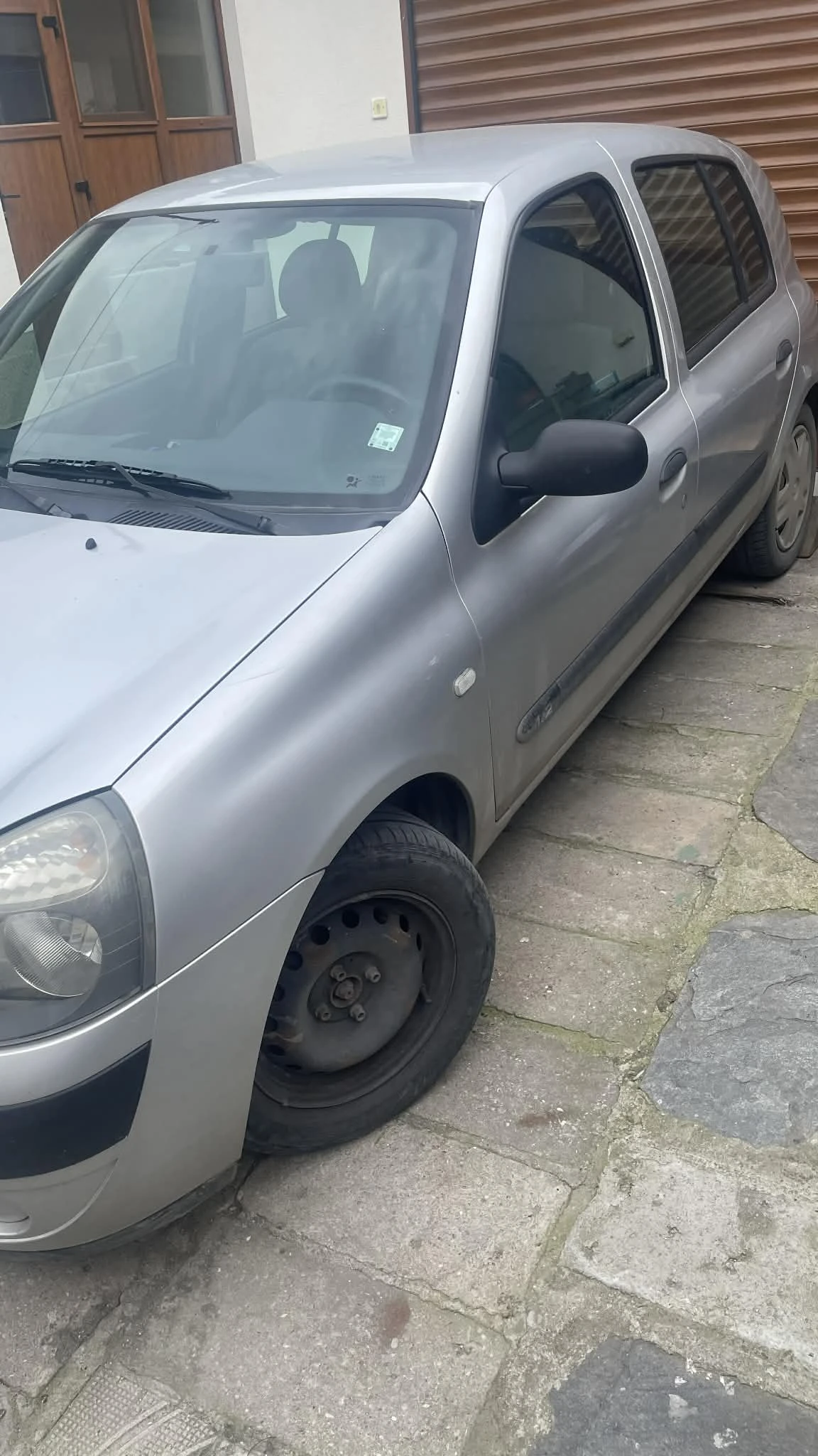 Renault Clio, снимка 6 - Автомобили и джипове - 54030420