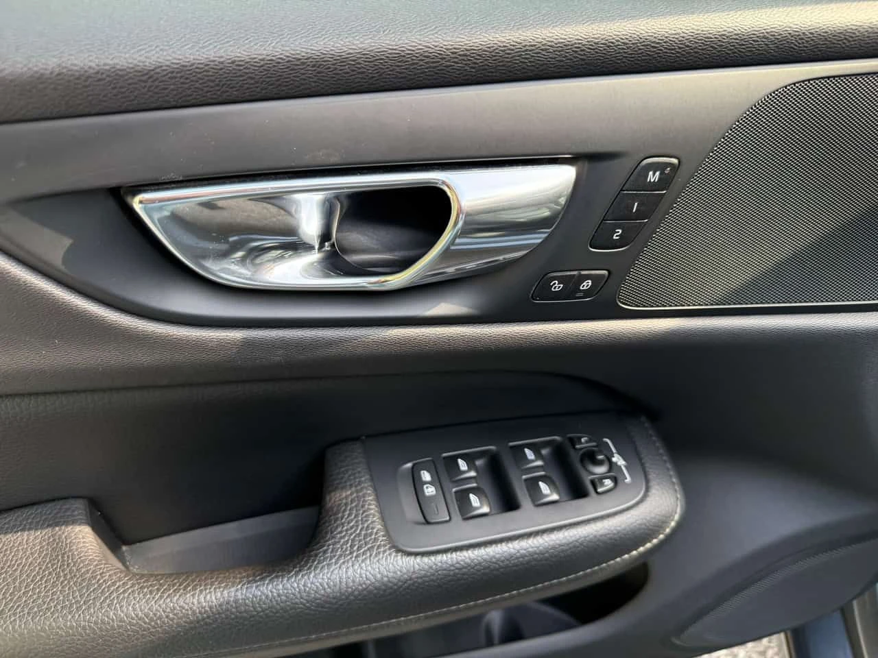 Volvo S60 Momentum  CARFAX, снимка 10 - Автомобили и джипове - 54091447