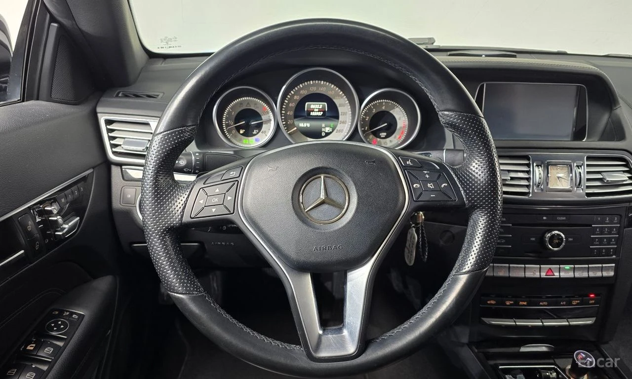 Mercedes-Benz E 400 * КОЖА* ПОДГРЕВ* ОБДУХВАНЕ* КАМЕРА* , снимка 7 - Автомобили и джипове - 54426446