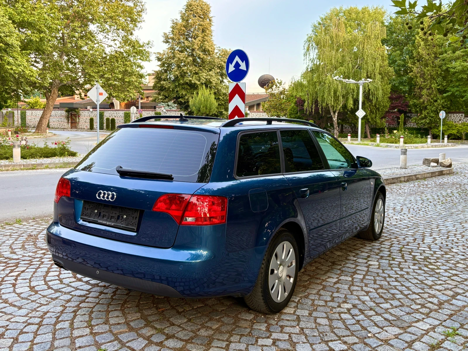 Audi A4 2.0TDI XENON* RECARO* NAVI* , снимка 4 - Автомобили и джипове - 54859468