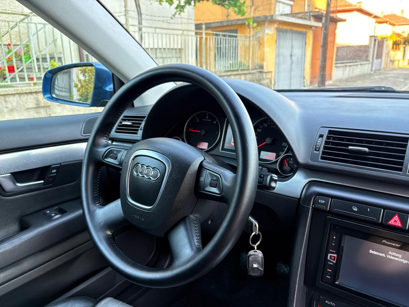 Audi A4 2.0TDI XENON* RECARO* NAVI* , снимка 10 - Автомобили и джипове - 54859468