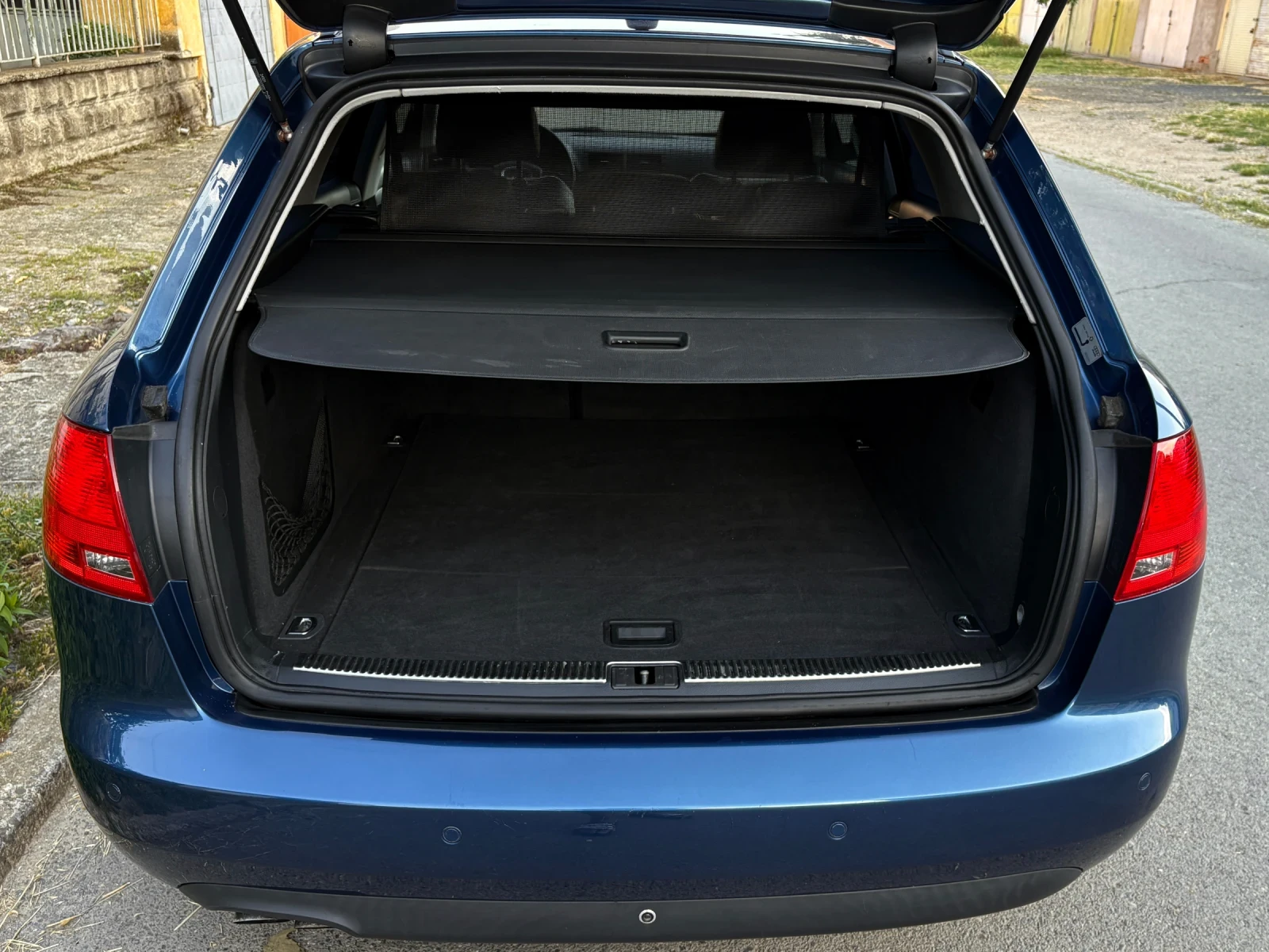 Audi A4 2.0TDI XENON* RECARO* NAVI* , снимка 12 - Автомобили и джипове - 54859468