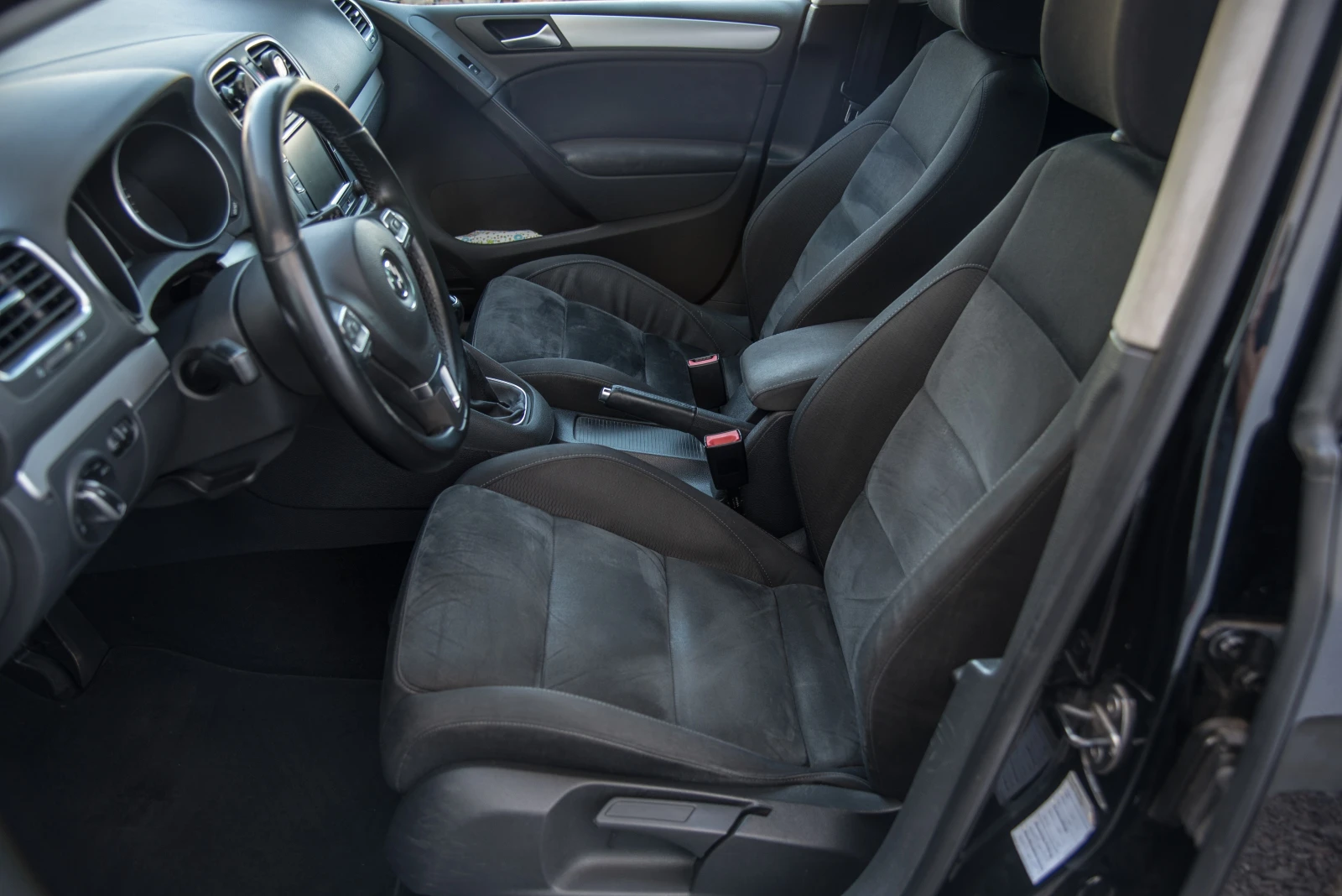 VW Golf 1.4TSI 122кс ЕВРО5 отличен, топ цена, снимка 11 - Автомобили и джипове - 55077035