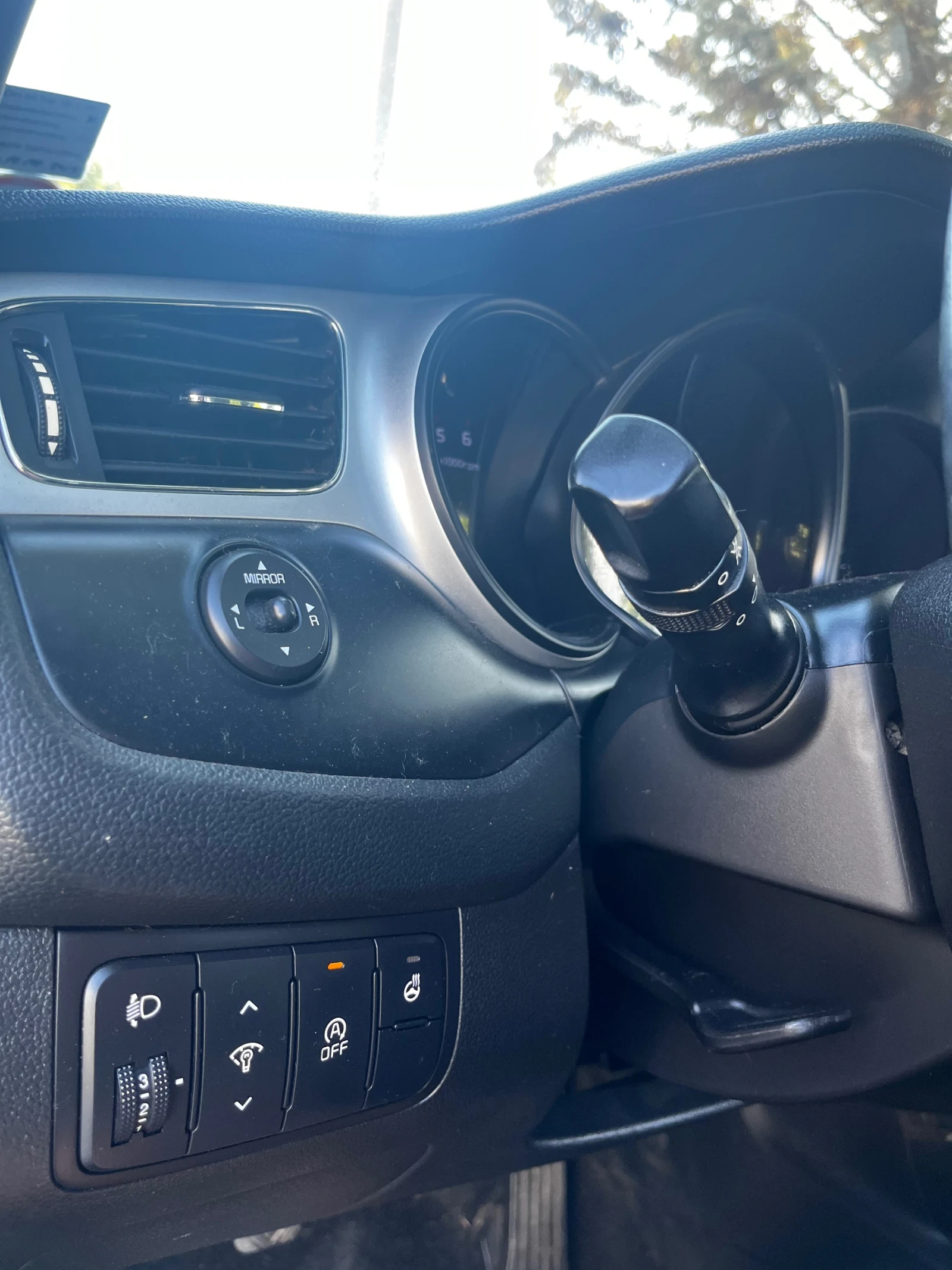 Kia Ceed 1.6D, снимка 8 - Автомобили и джипове - 55140542