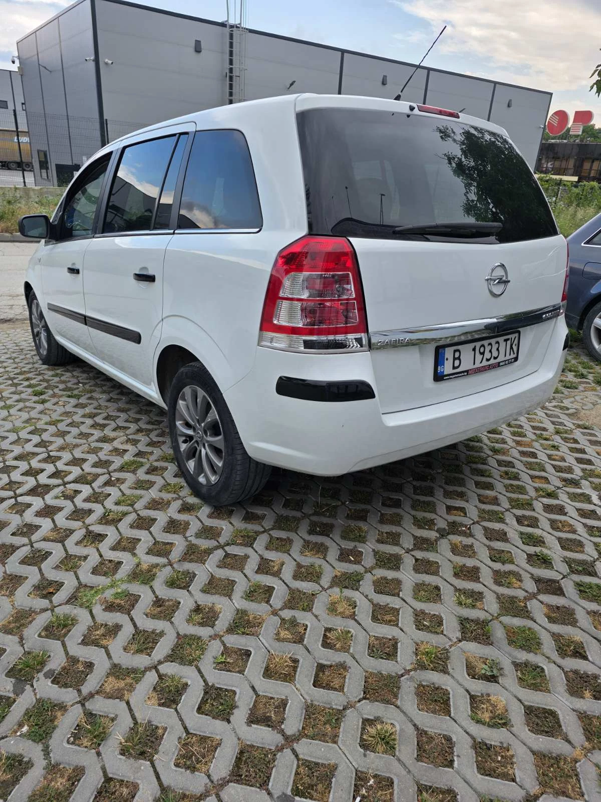 Opel Zafira 1.6 CNG, снимка 5 - Автомобили и джипове - 55301155