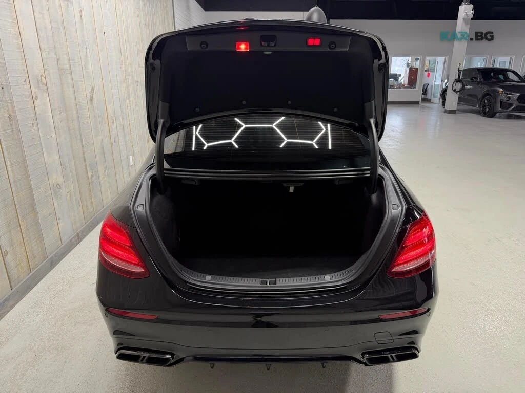 Mercedes-Benz E 63 AMG * 4MATIC* АвтоКредит * (ЦЕНА ДО БГ), снимка 17 - Автомобили и джипове - 55325736