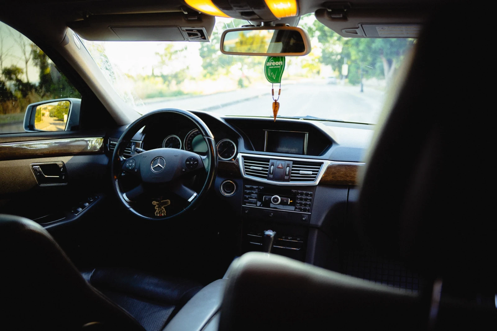 Mercedes-Benz E 200 W212, снимка 10 - Автомобили и джипове - 55566687