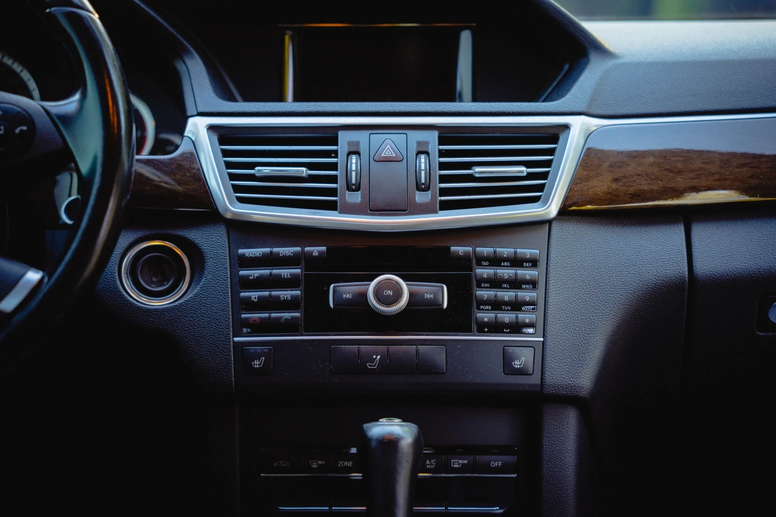 Mercedes-Benz E 200 W212, снимка 11 - Автомобили и джипове - 55566687