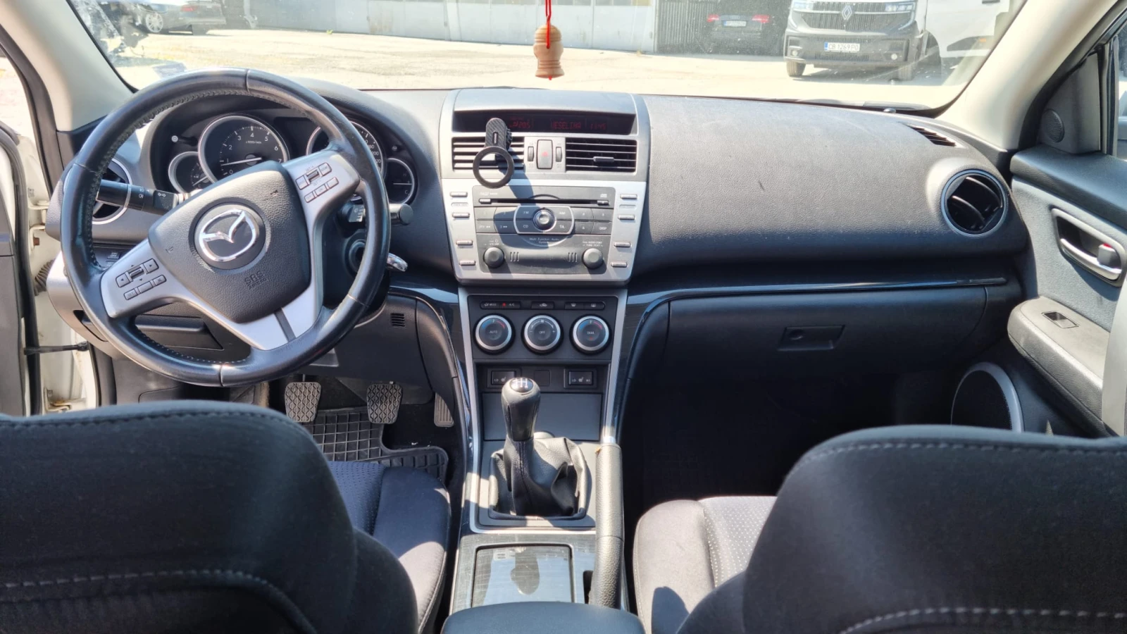 Mazda 6 1 8/XENON НАПЪЛНО ОБСЛУЖЕНА , снимка 7 - Автомобили и джипове - 55873192