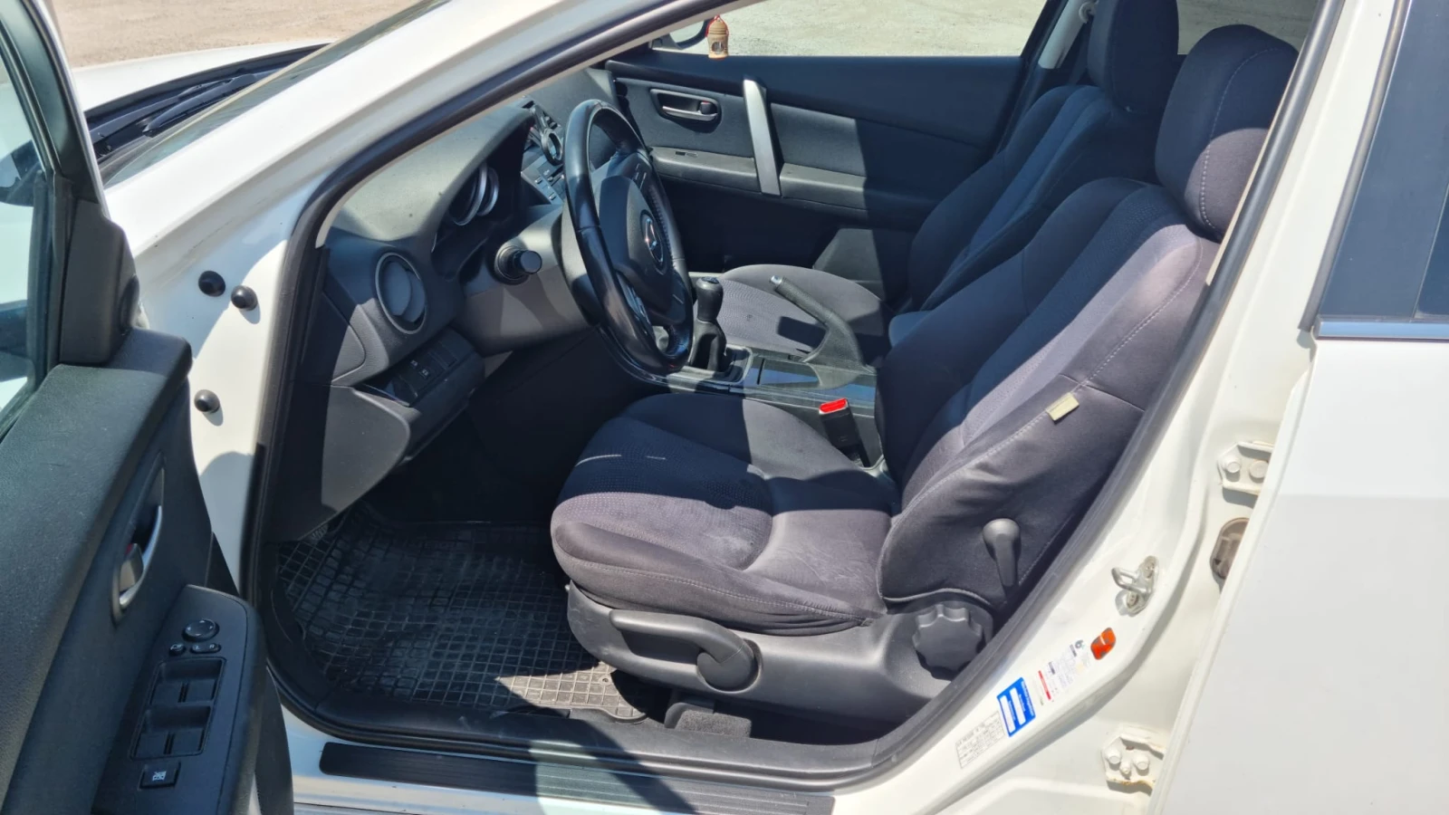 Mazda 6 1 8/XENON НАПЪЛНО ОБСЛУЖЕНА , снимка 8 - Автомобили и джипове - 55873192