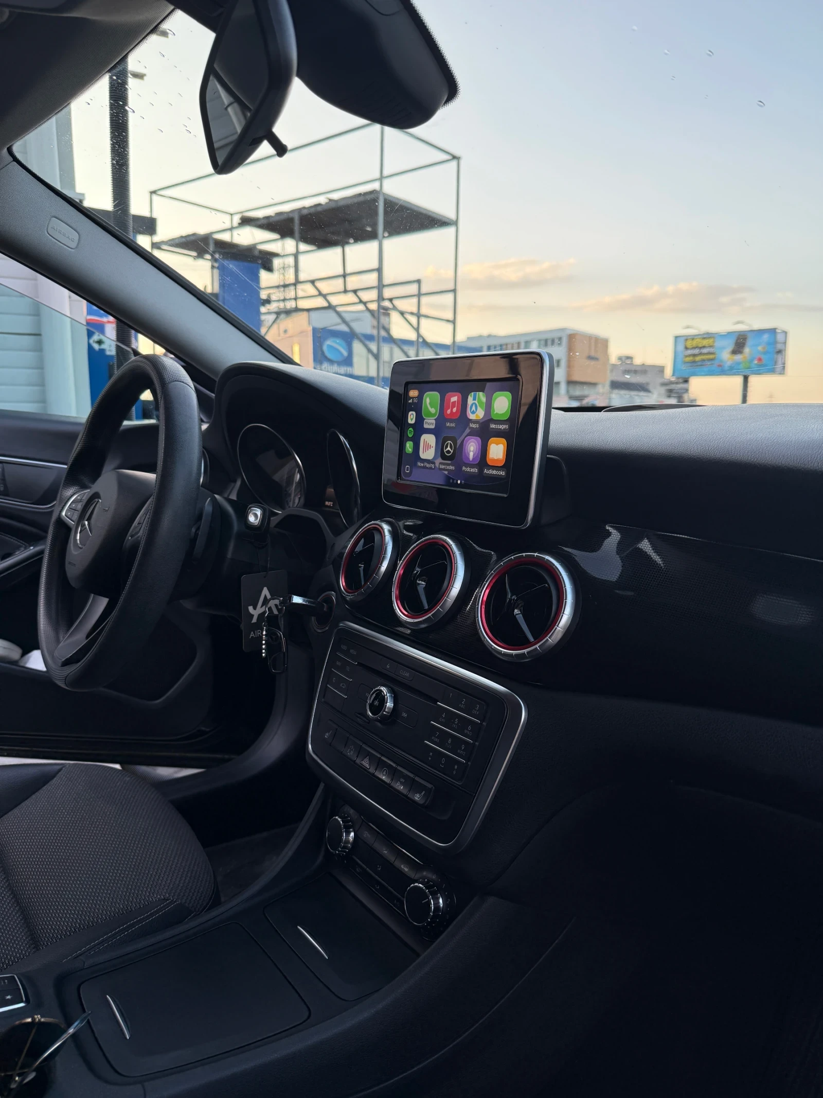 Mercedes-Benz CLA 200 4-Matic, снимка 7 - Автомобили и джипове - 55955219