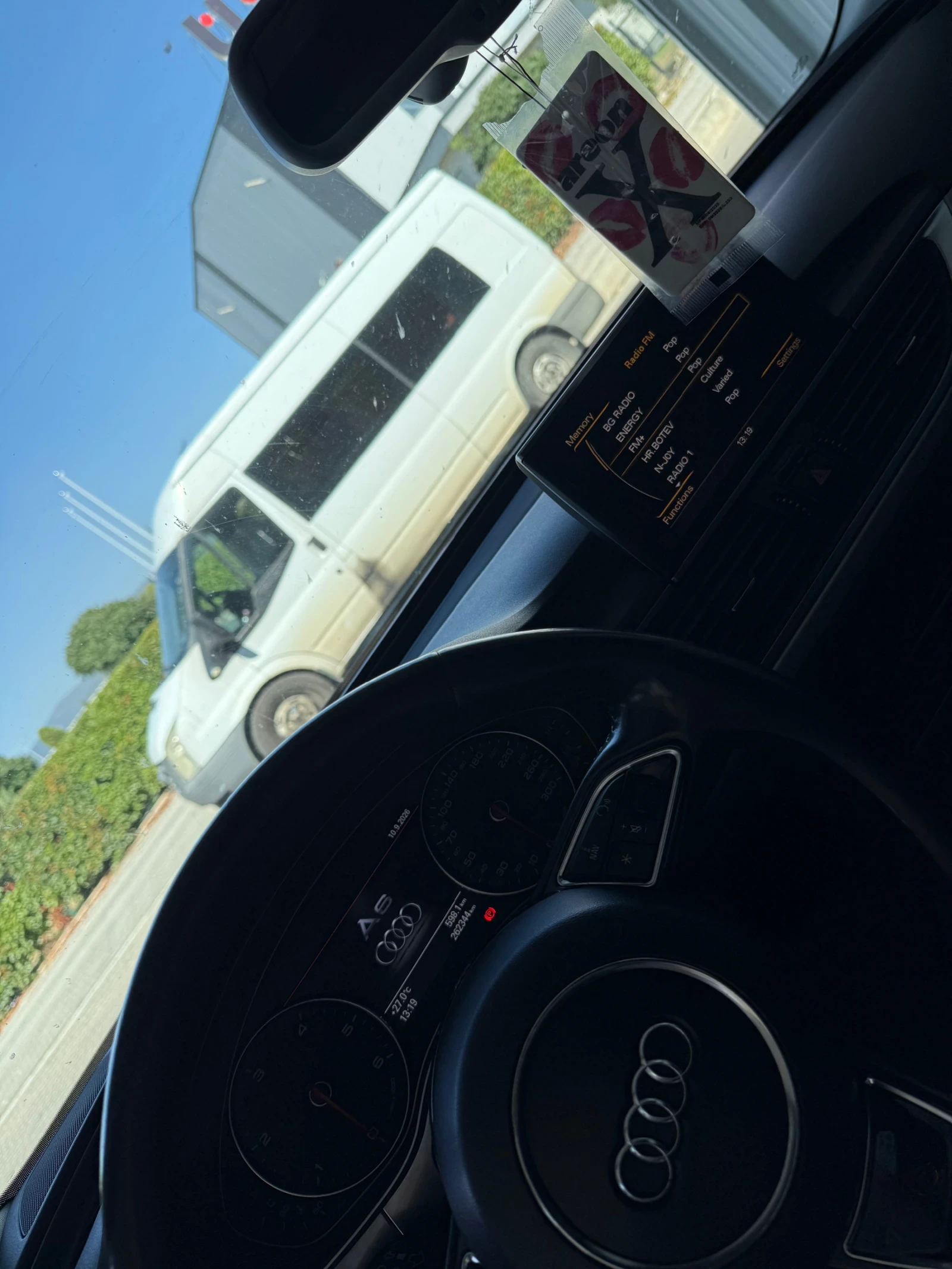 Audi A6, снимка 10 - Автомобили и джипове - 56018875