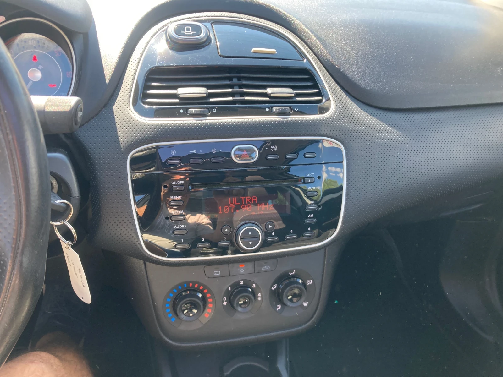 Fiat Punto 1.3 M-Jet 95 konq Evro-5 Klima raboti, снимка 13 - Автомобили и джипове - 56069146
