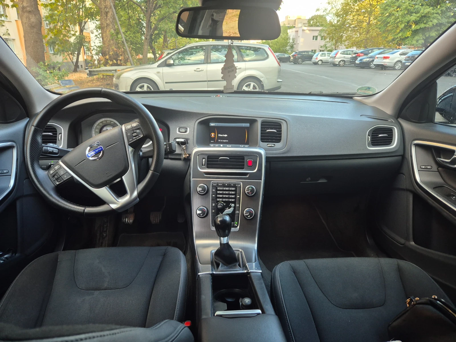 Volvo S60, снимка 10 - Автомобили и джипове - 56201033