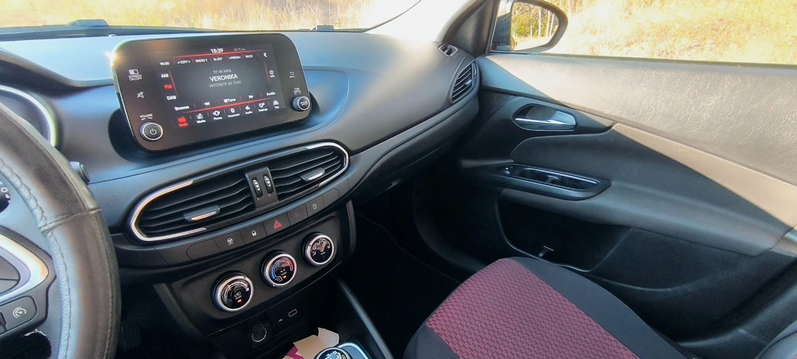 Fiat Tipo CROSS, снимка 13 - Автомобили и джипове - 56446945