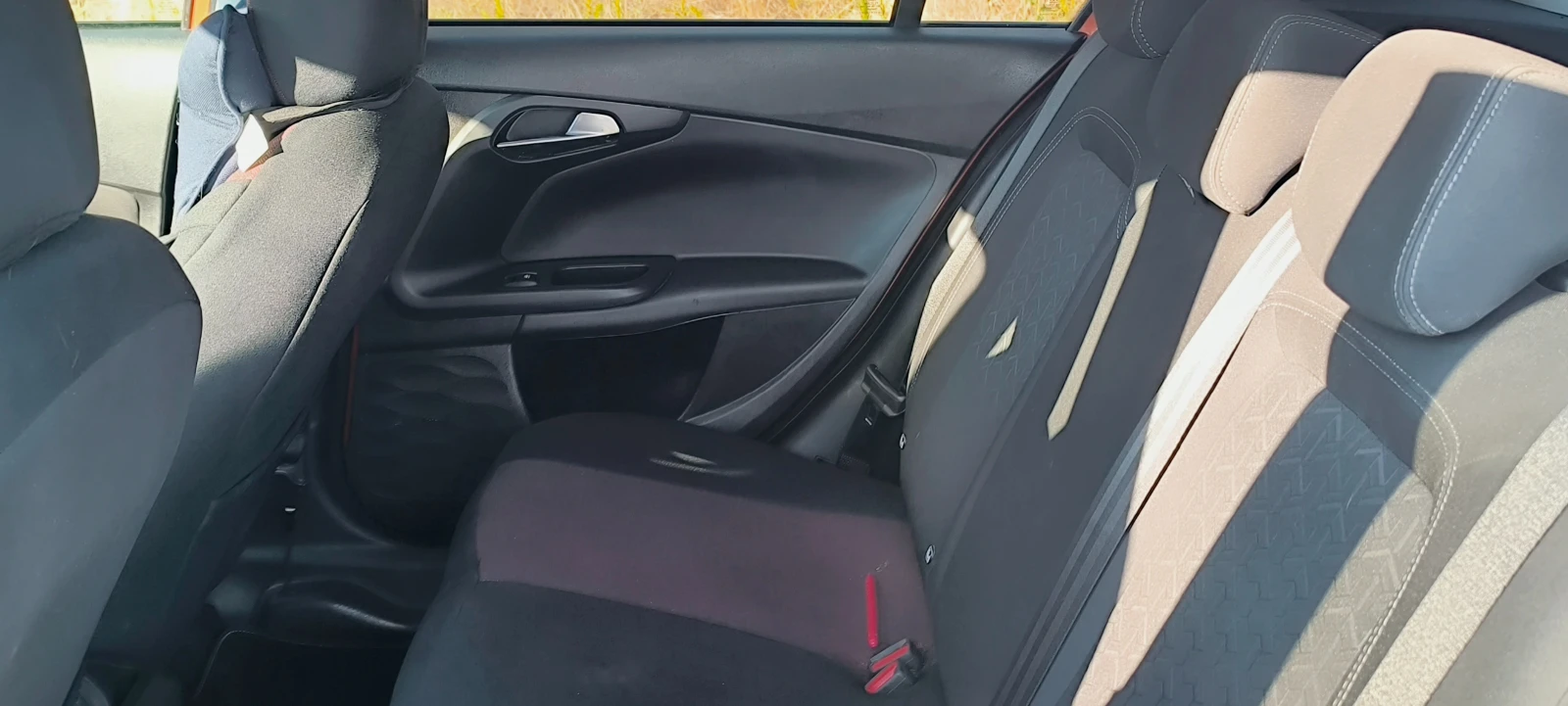 Fiat Tipo CROSS, снимка 7 - Автомобили и джипове - 56446945