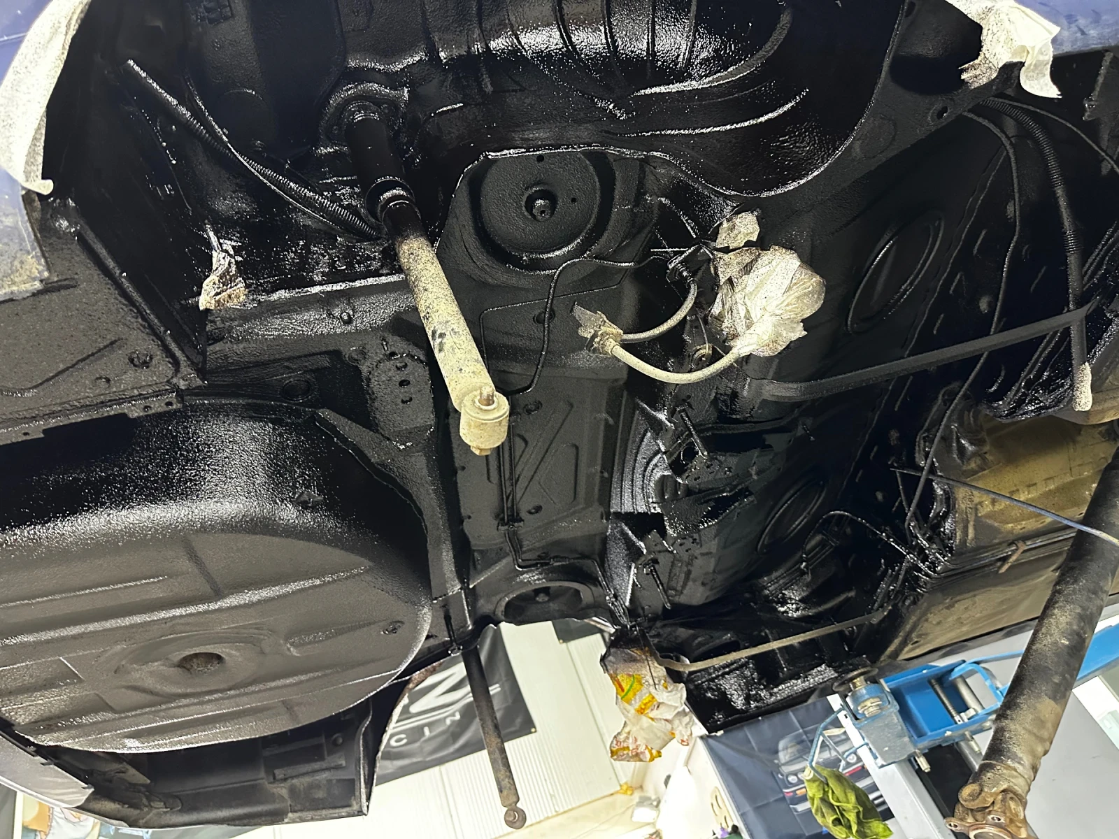 BMW 320, снимка 9 - Автомобили и джипове - 56542477