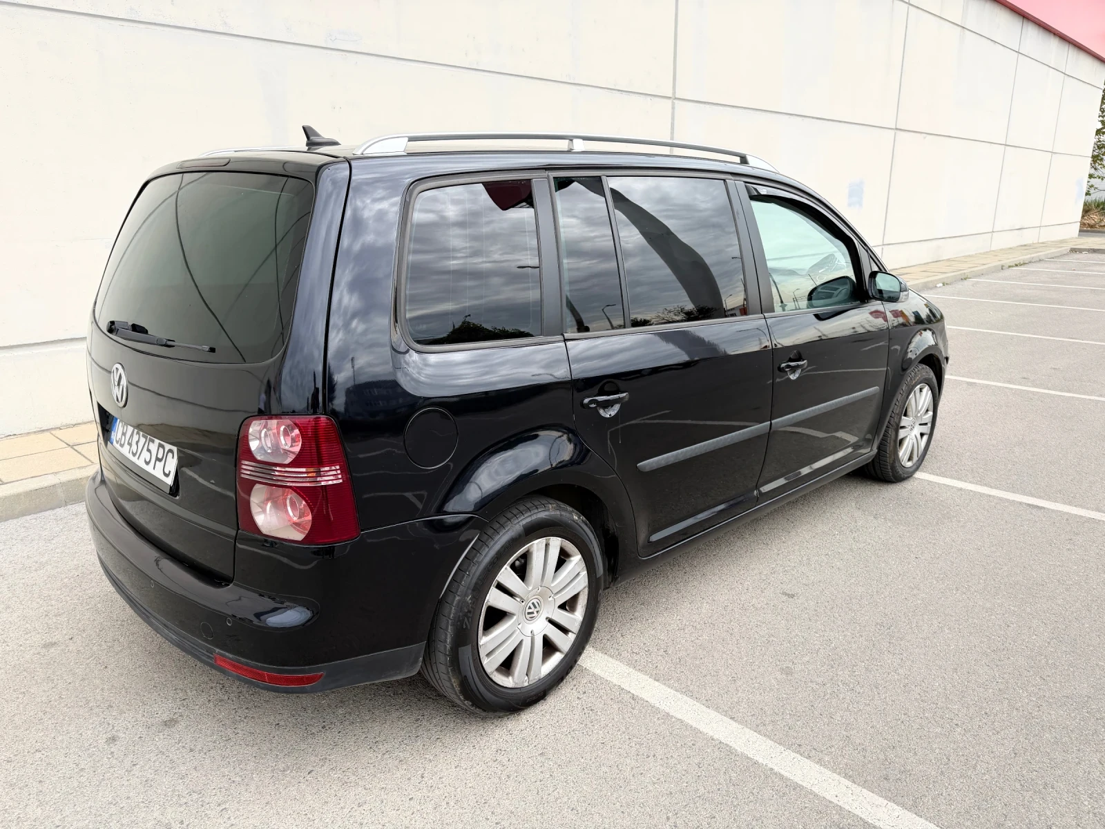 VW Touran 2.0TDI Automatic кожа Navi Android HighLine , снимка 6 - Автомобили и джипове - 56583342