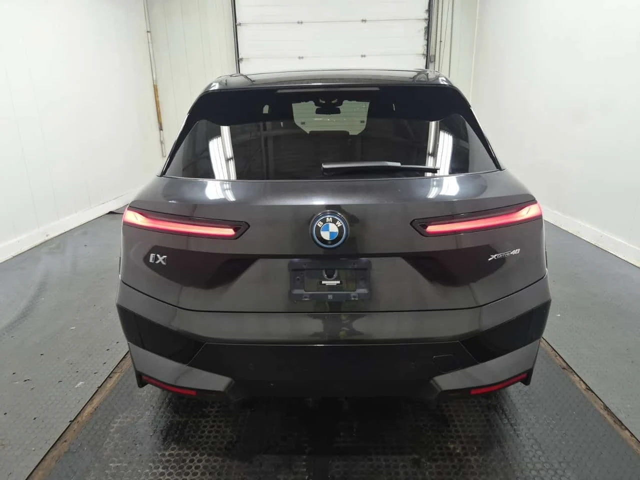 BMW iX Sports Activity Vehicle Xdrive40 * CARFAX *  | Mobile.bg � ����������� 17