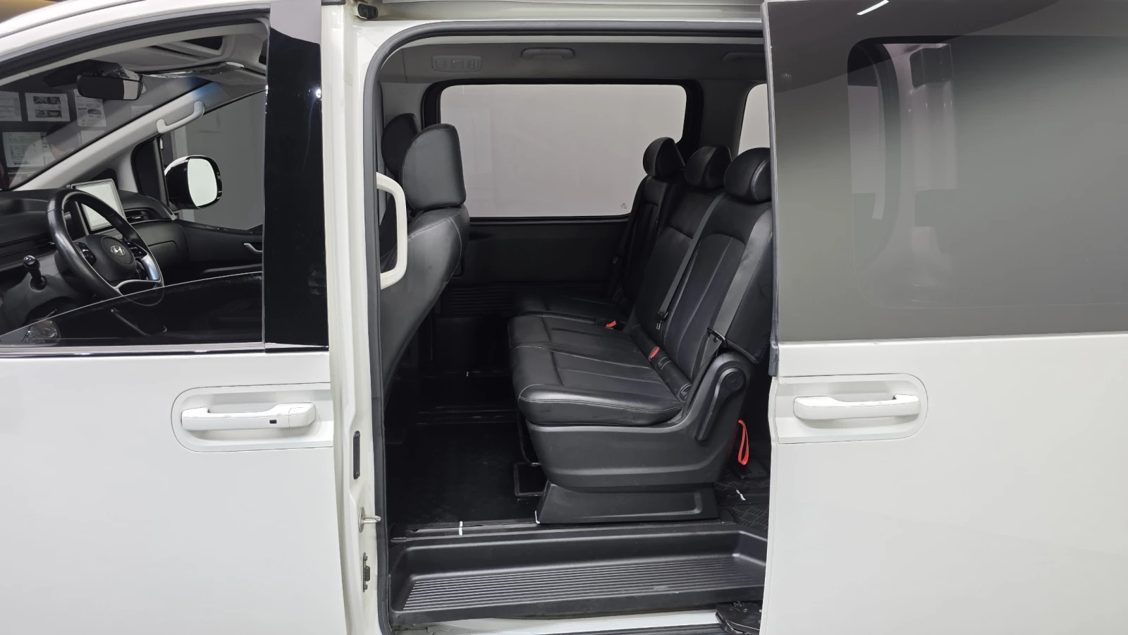 Hyundai Staria Modern BLIND SPOT ������ ����* encareu.com | Mobile.bg � ����������� 11