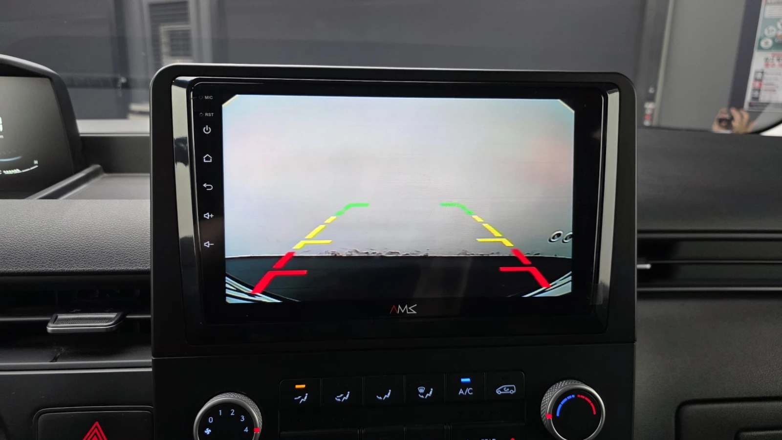 Hyundai Staria Modern BLIND SPOT ������ ����* encareu.com | Mobile.bg � ����������� 17