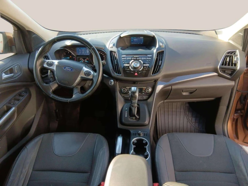 Ford Kuga 2.0 TDCI, снимка 8 - Автомобили и джипове - 48093275