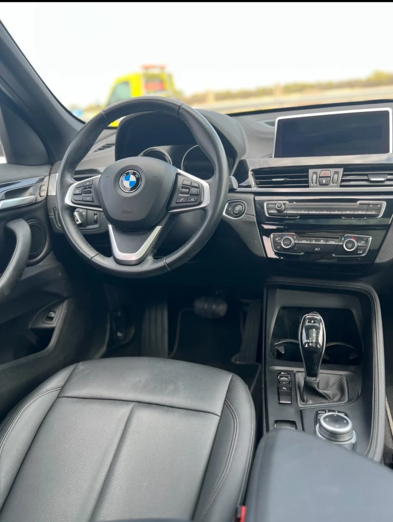 BMW X1, снимка 5 - Автомобили и джипове - 48279582