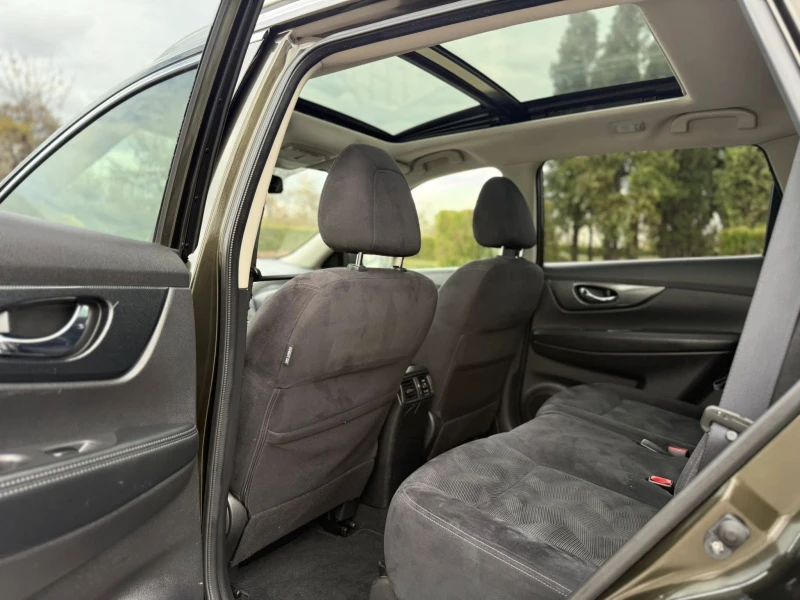 Nissan X-trail 7 местна , снимка 11 - Автомобили и джипове - 52557714
