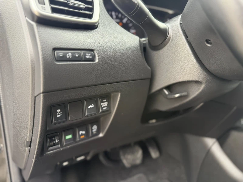 Nissan X-trail 7 местна , снимка 13 - Автомобили и джипове - 52557714