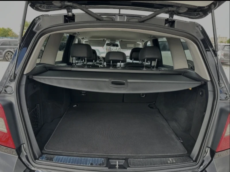 Mercedes-Benz GLK GLK350 , снимка 9 - Автомобили и джипове - 52957345