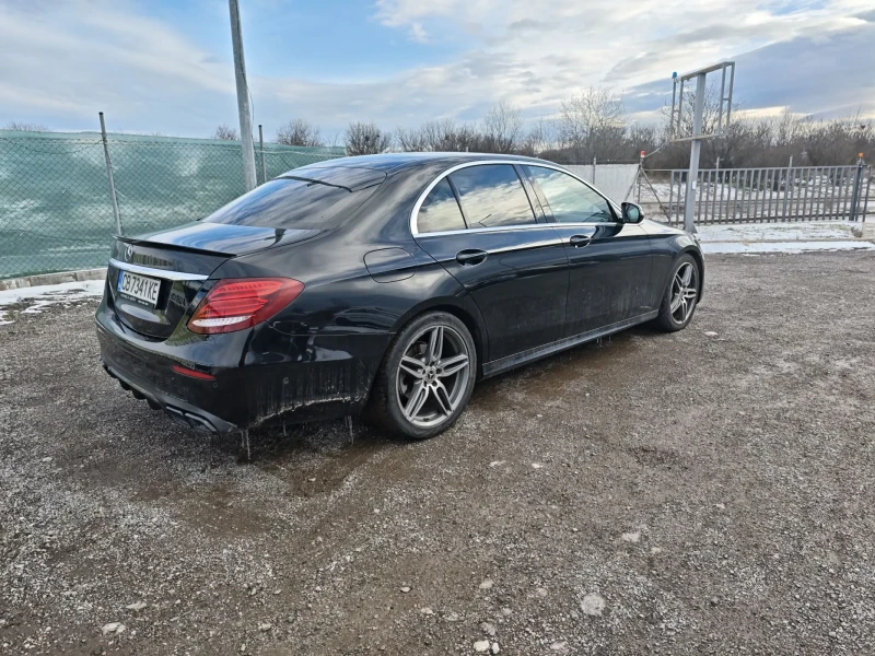 Mercedes-Benz E 220 AMG HED UP FULL, снимка 6 - Автомобили и джипове - 53036445