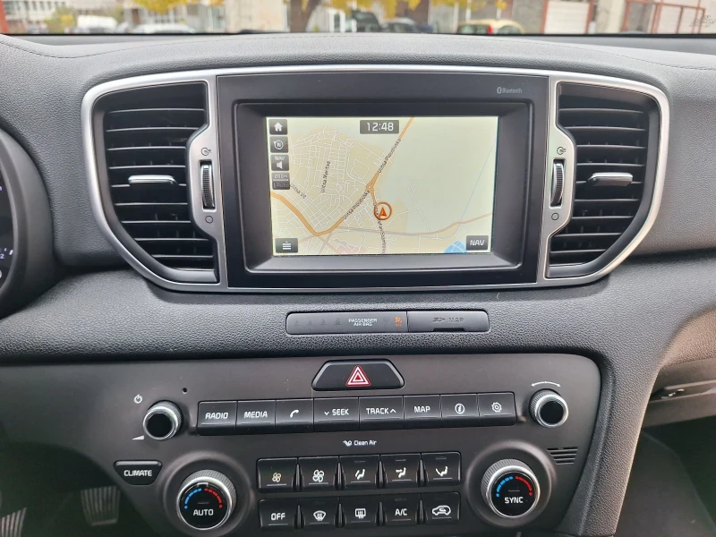 Kia Sportage 1.7d* 6ск/НАВИГАЦИЯ/КАМЕРА/ЛЕД/ЕВРО 6* , снимка 14 - Автомобили и джипове - 53059701