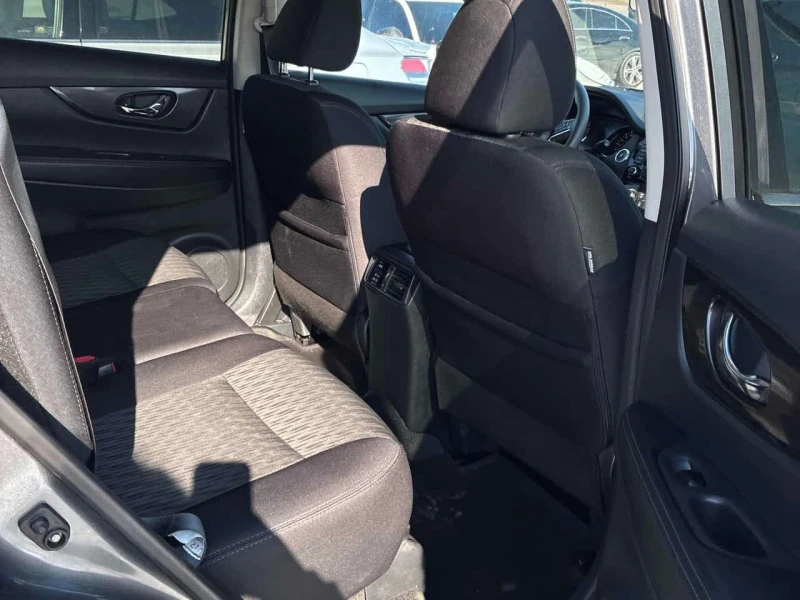 Nissan Rogue AWD  CARFAX, снимка 13 - Автомобили и джипове - 53526082